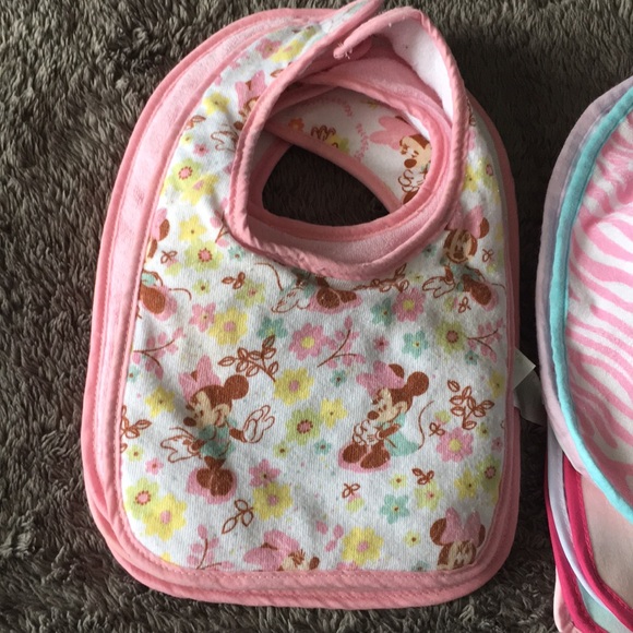 Bibs - Picture 5 of 5